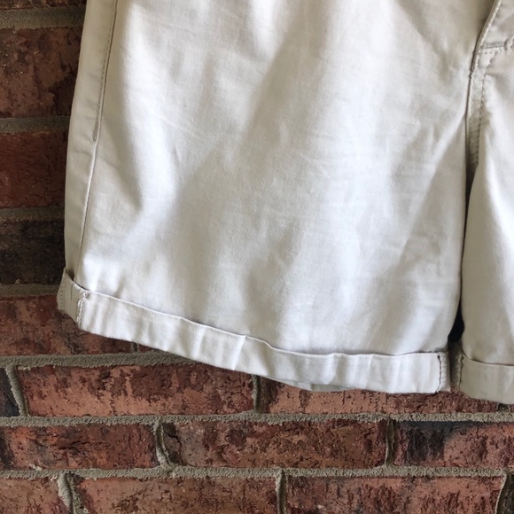 ✨5/$15 { VINTAGE AMERICA BLUES } Tan Kahki Mid Thigh Short - Picture 6 of 12